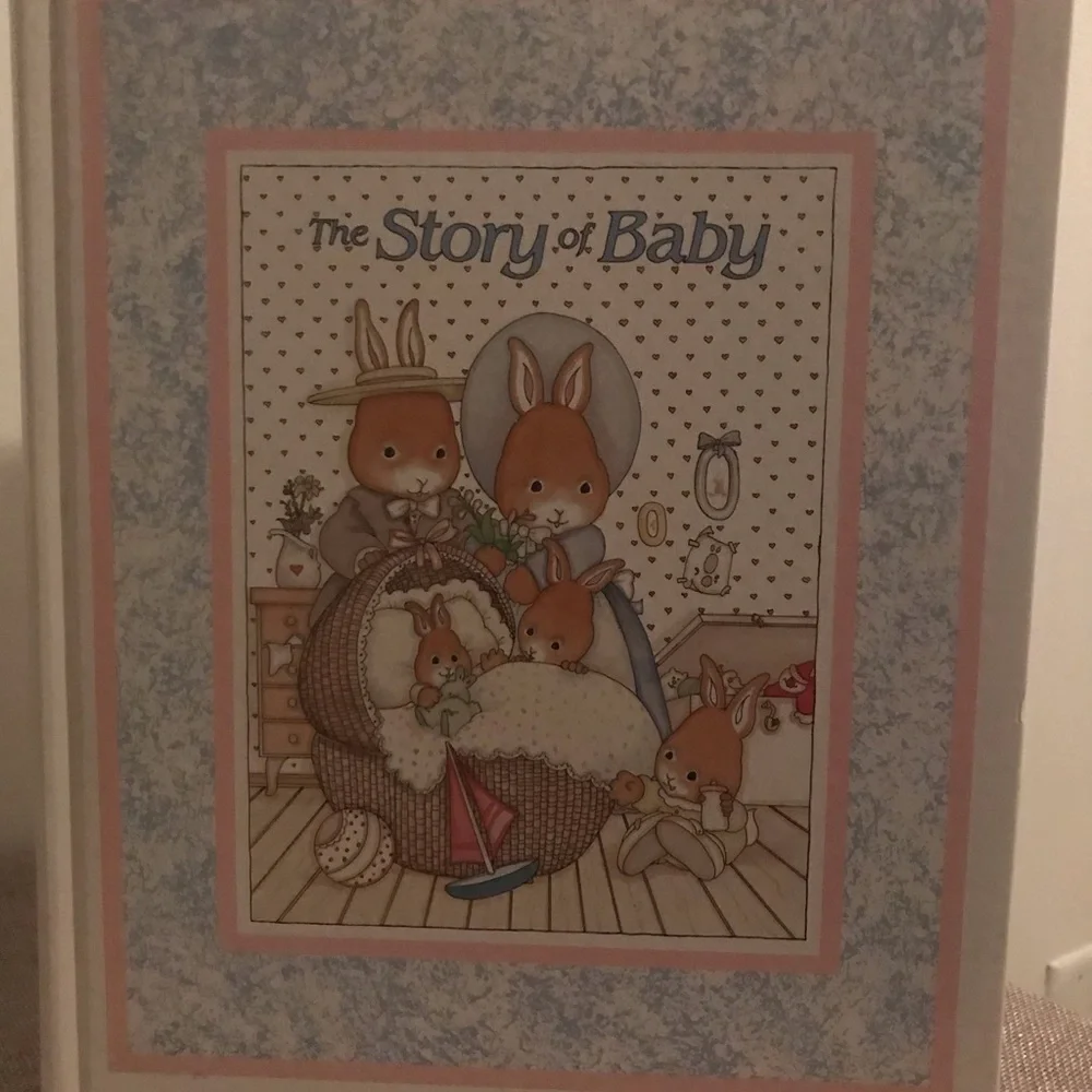 Baby Memory Book - Picture 1 of 3